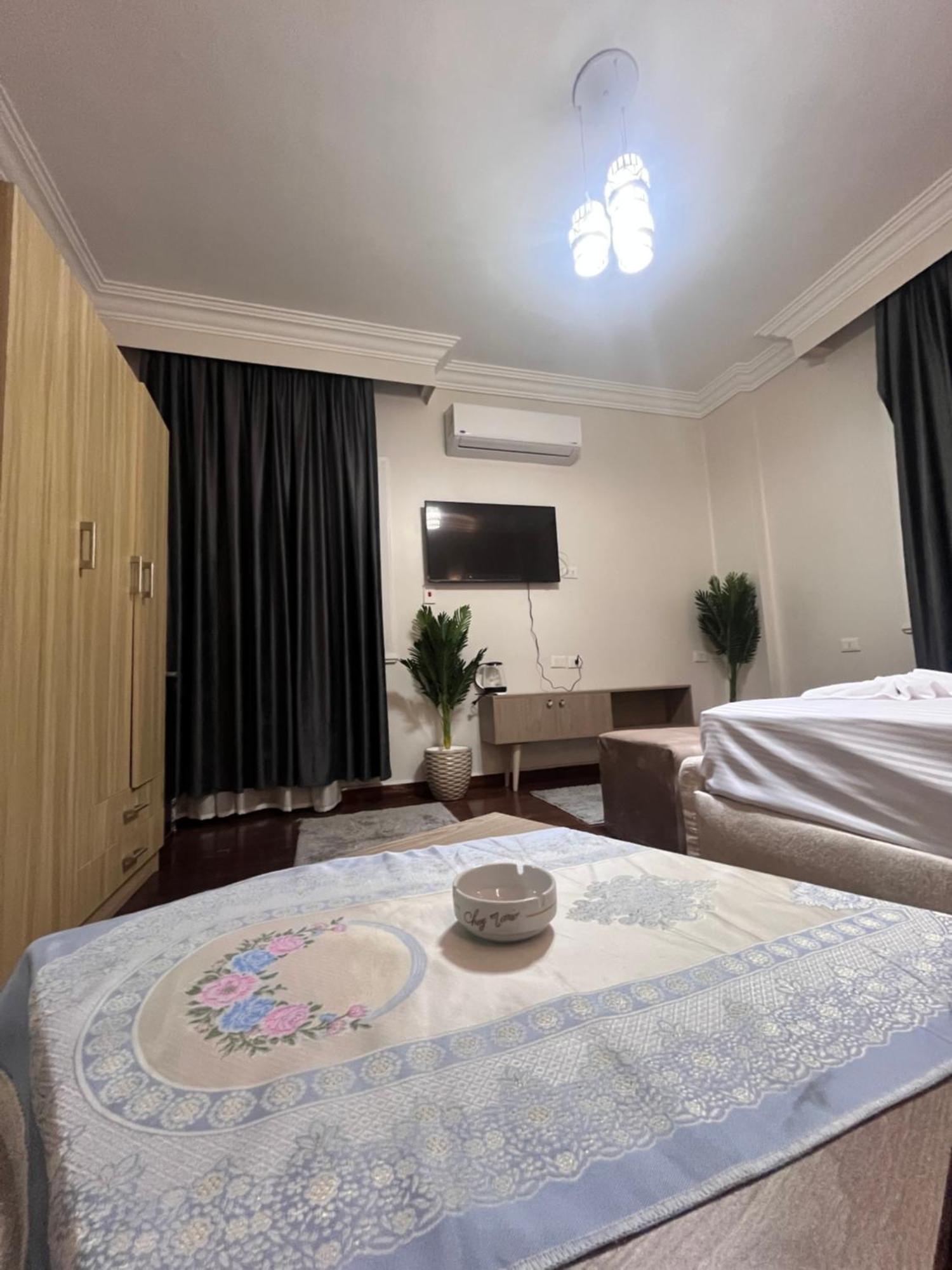 Triple Garden View Hotel Cairo Exterior foto